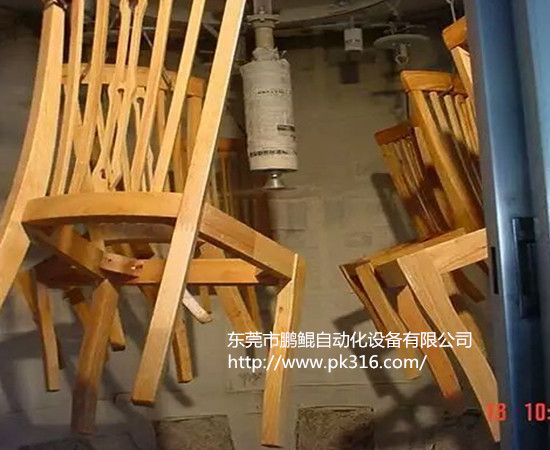 木器自动喷涂设备.