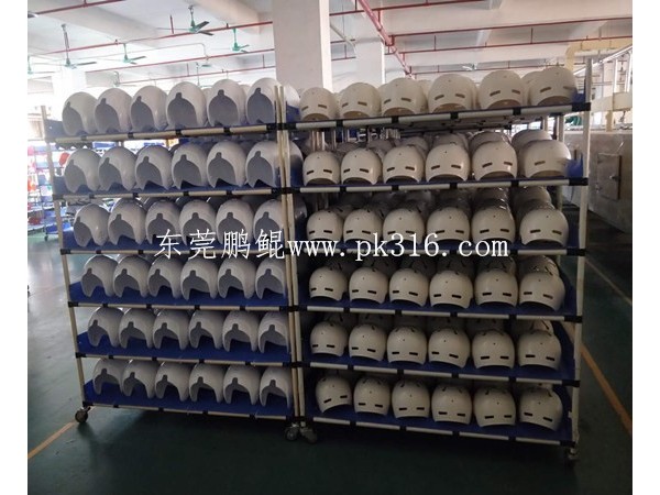 头盔自动喷漆设备