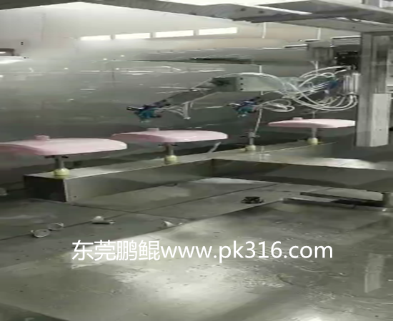 按摩椅外壳6轴喷漆设备