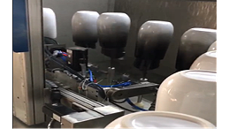 小型三轴转盘喷漆机器