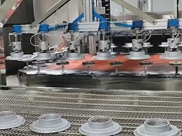 自动上下料抓取喷漆机械手视频