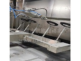 3枪8轴仿喷工机器人