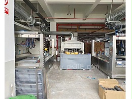 锅具六轴喷釉机+喷烤流水线