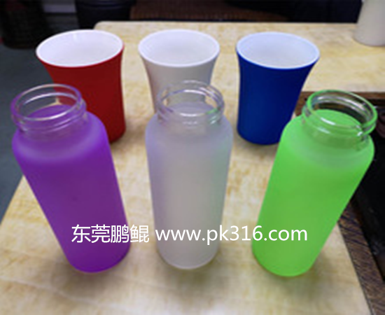 4枪10轴联动喷涂机器人