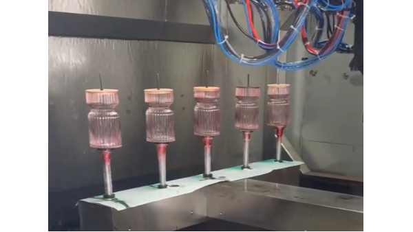 玻璃杯渐变色6轴喷漆设备