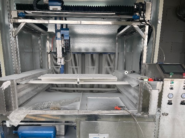 五金上下往复层静电喷粉设备