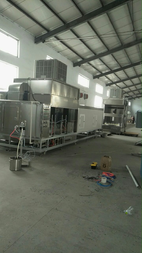 八轴联动自动喷漆机