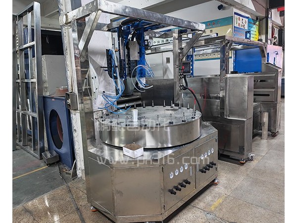 军壶内壁智能喷漆机 