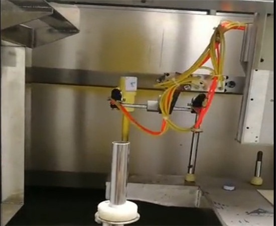 相机镜头自动喷涂设备