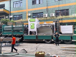 五金配件静电喷粉抓取烘烤流水线