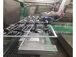 塑胶配件10轴喷涂机器人