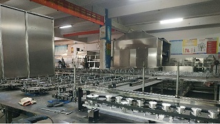 躲避球地轨式全自动喷漆流水线