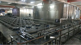 躲避球地轨式全自动喷漆流水线