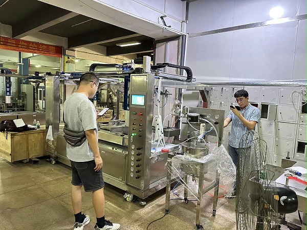 头盔自动化喷漆设备