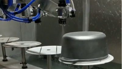 铸铁锅喷搪瓷六轴喷釉设备