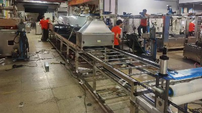 钢条自动卷料喷烤流水线