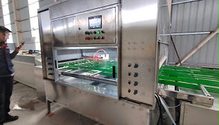 PVC地板胶在线往复流水线