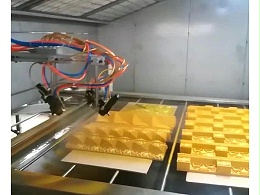 鹏鲲全自动喷涂设备视频