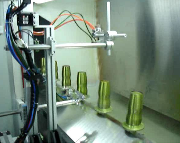 保温杯追踪式喷涂线