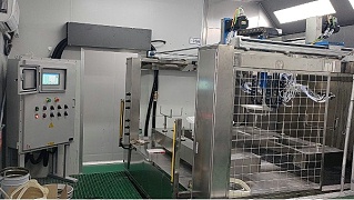 塑胶配件防爆型八轴喷漆设备