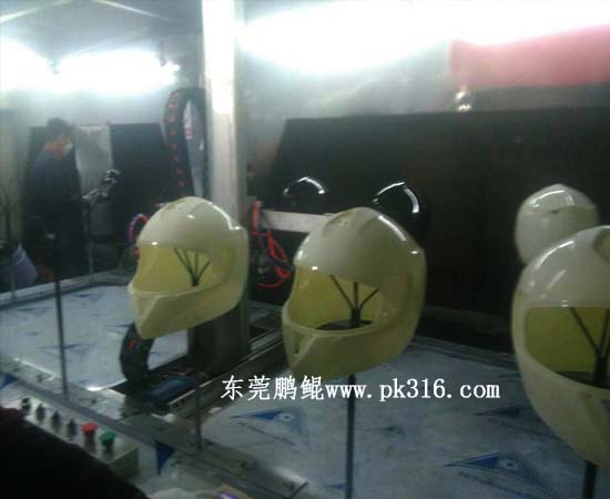 头盔自动喷涂设备