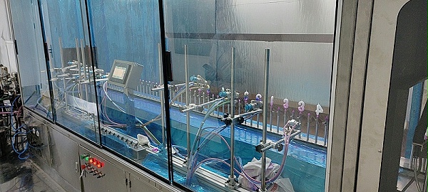 蜡烛自动喷漆线