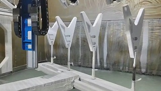 吉它木制品八轴自动静电喷漆设备