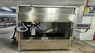 四轴单工位喷柜一体喷涂机器人