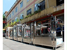 喷涂设备厂家，拥有35款百多现机，免费试喷打样!!!