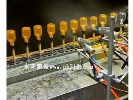 玻璃蜡烛杯瓶喷漆流水线