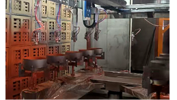 马达盖内壁五金配件六轴喷漆机器人