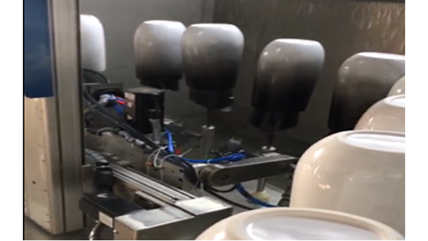 小型三轴转盘喷漆机器