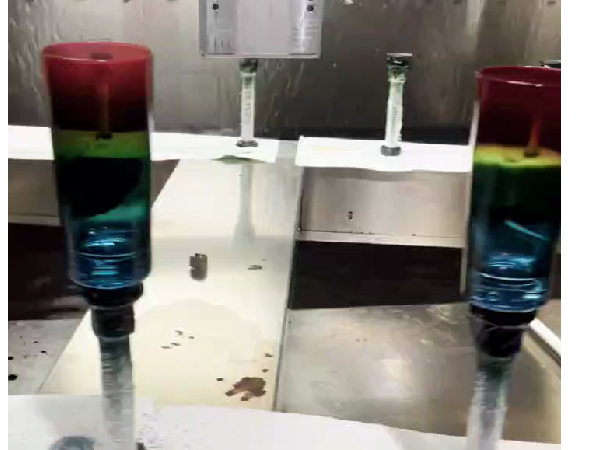 厉害啊！原来玻璃杯渐变色喷漆工艺技术居然这么多！东莞<i style='color:red'>喷漆设备源头厂家</i>