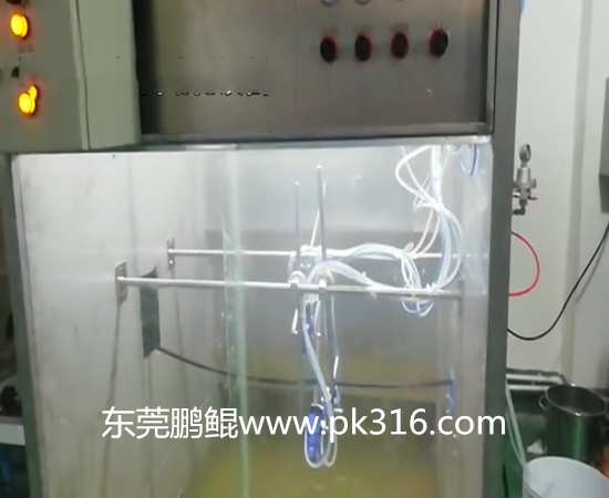 塑胶条自动喷漆机.