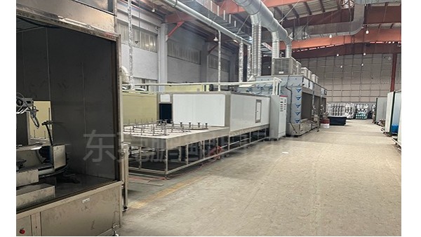 锅具涂层散点釉追踪喷烤流水线