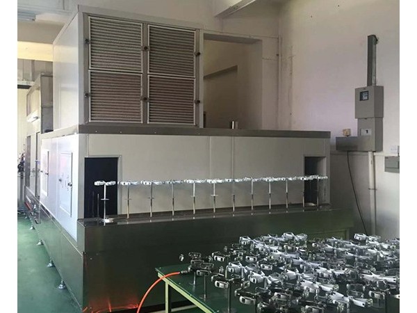 怎么找到合适自己产品的自动化喷色设备厂家!