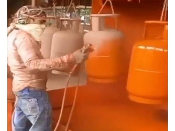 手工喷涂是最应该被自动喷涂机器人替代的工序!