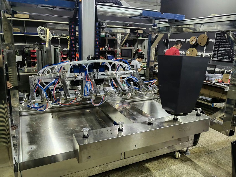 花盆专用10枪6轴喷漆设备