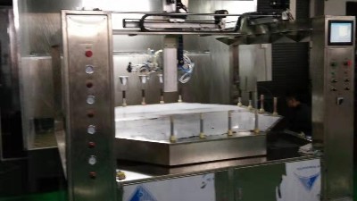 灯罩六等分四工位六轴智能喷漆设备