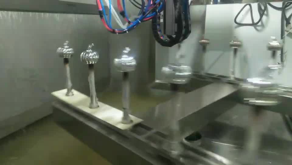 南瓜玻璃外壁六轴自动喷漆设备