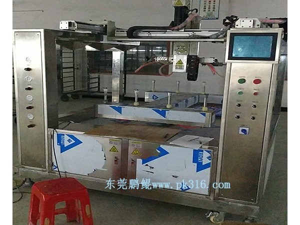 圣诞树自动喷涂机.