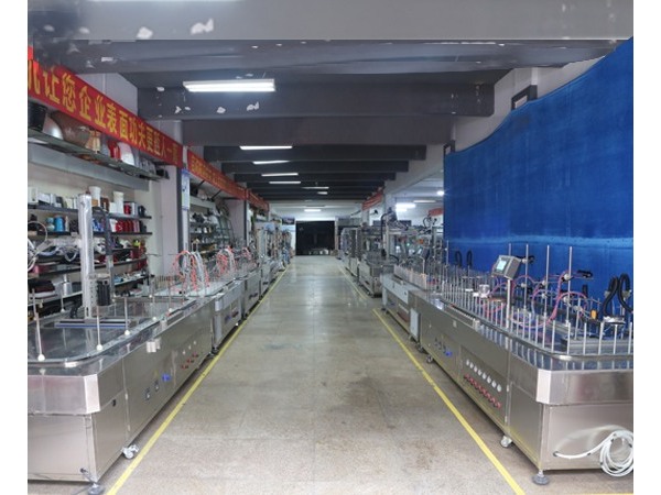 鹏鲲喷涂设备--教您如何利用现代自动化设备躺着赚钱