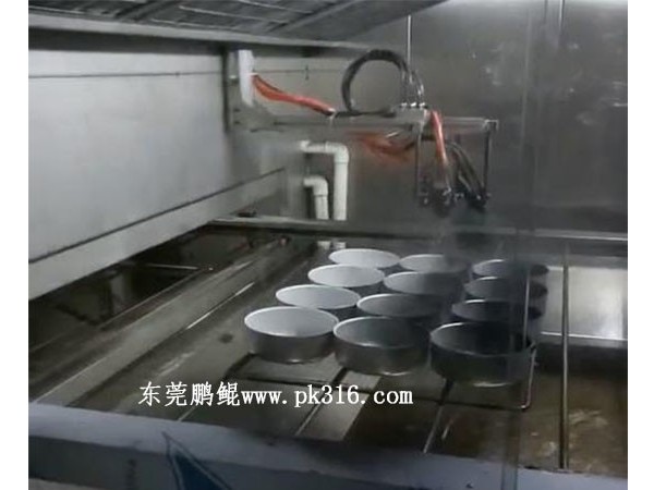 广州烤盘双轴八枪在线往复喷漆设备