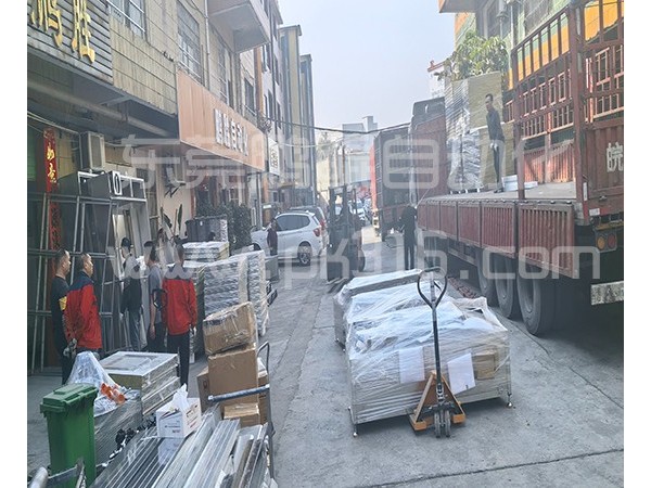 化妆笔杆刷自动喷涂线