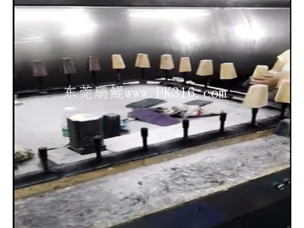 木脚自动喷漆机的选购要趁早!---<i style='color:red'>鹏鲲自动喷漆机</i>