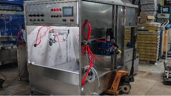 胶管类型气旋柜<i style='color:red'>喷漆机</i>(出口定制款)