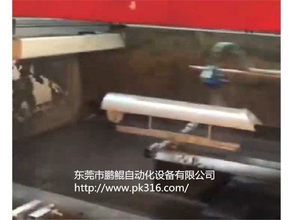 空调外机塑料壳自动喷漆机解决方案
