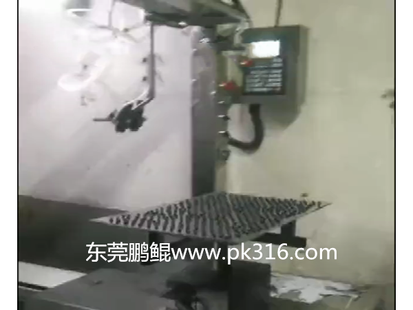 纽扣自动喷漆机在发展过程中需要注意的问题?