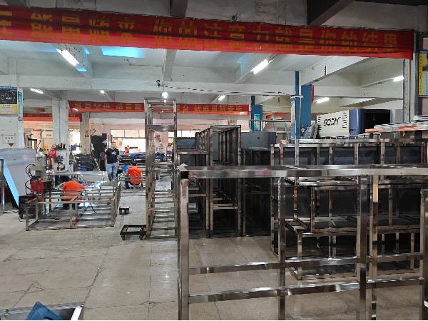 鹏鲲八轴喷漆设备源头厂家