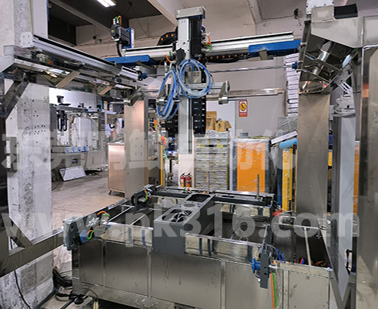 塑料件八轴喷漆设备